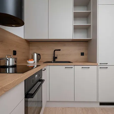 Διαμέρισμα Stylowy Na 17 Pietrze Z Klimatyzacja I Miejscem Parkingowym We Wroclawiu By Renters Βρότσλαβ