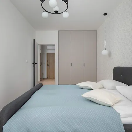 Stylowy Na 17 Pietrze Z Klimatyzacja I Miejscem Parkingowym We Wroclawiu By Renters Διαμέρισμα *